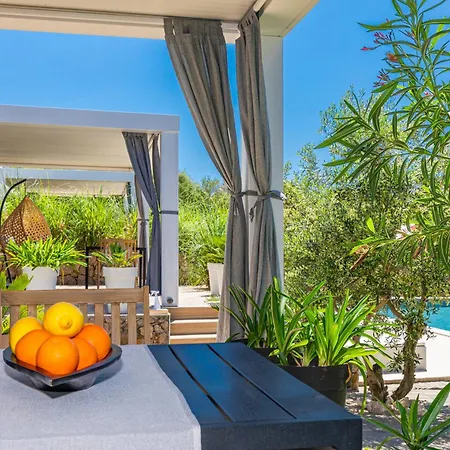 Oliveto Mobile Homes - Adults Only 4* Punat