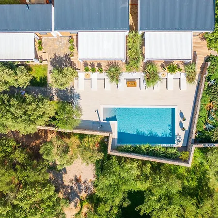 ホリデーパーク Oliveto - Adults Only 4*