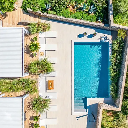 Oliveto - Adults Only