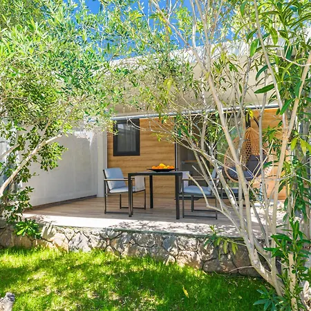 ホリデーパーク Oliveto - Adults Only