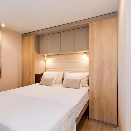 Oliveto Mobile Homes - Adults Only Punat